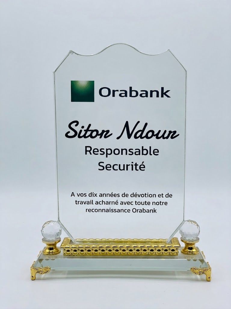 Cérémonie de remise de distinction